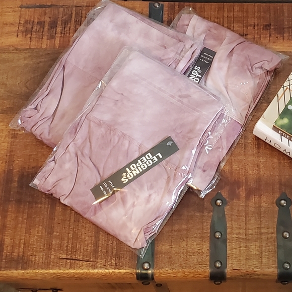 ๐ FINAL MARKDOWN - High Waistband Pink Tie Dye Yoga Leggings ๐ - Picture 9 of 9